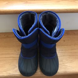 Size 2 Big Kids Snow Boots- Children’s Place