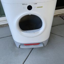 Petkit Litter Box