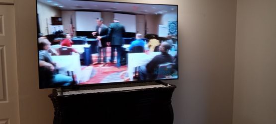 70 Inch Samsung Plus HD Tv