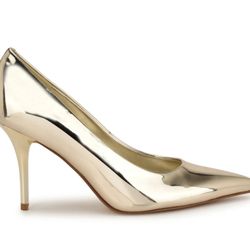 Nine West 9.5 Gold Heels