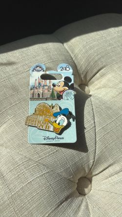 Disney Parks Disneyland Resort 2018 Donald Duck Pin