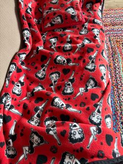 Betty Boop blanket and pillow