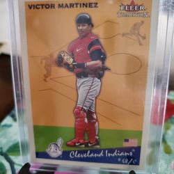 Cleveland Indians Victor Martinez 2002 Fleer Tradition Update Rookie Baseball Card 
