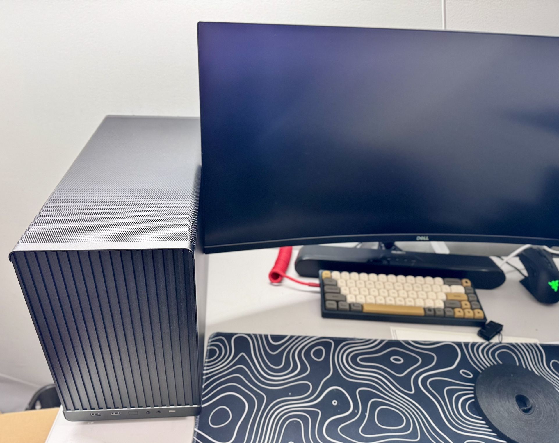 Compact Gaming Beast – RTX & intel Desktop computer PC 🖥️🎮