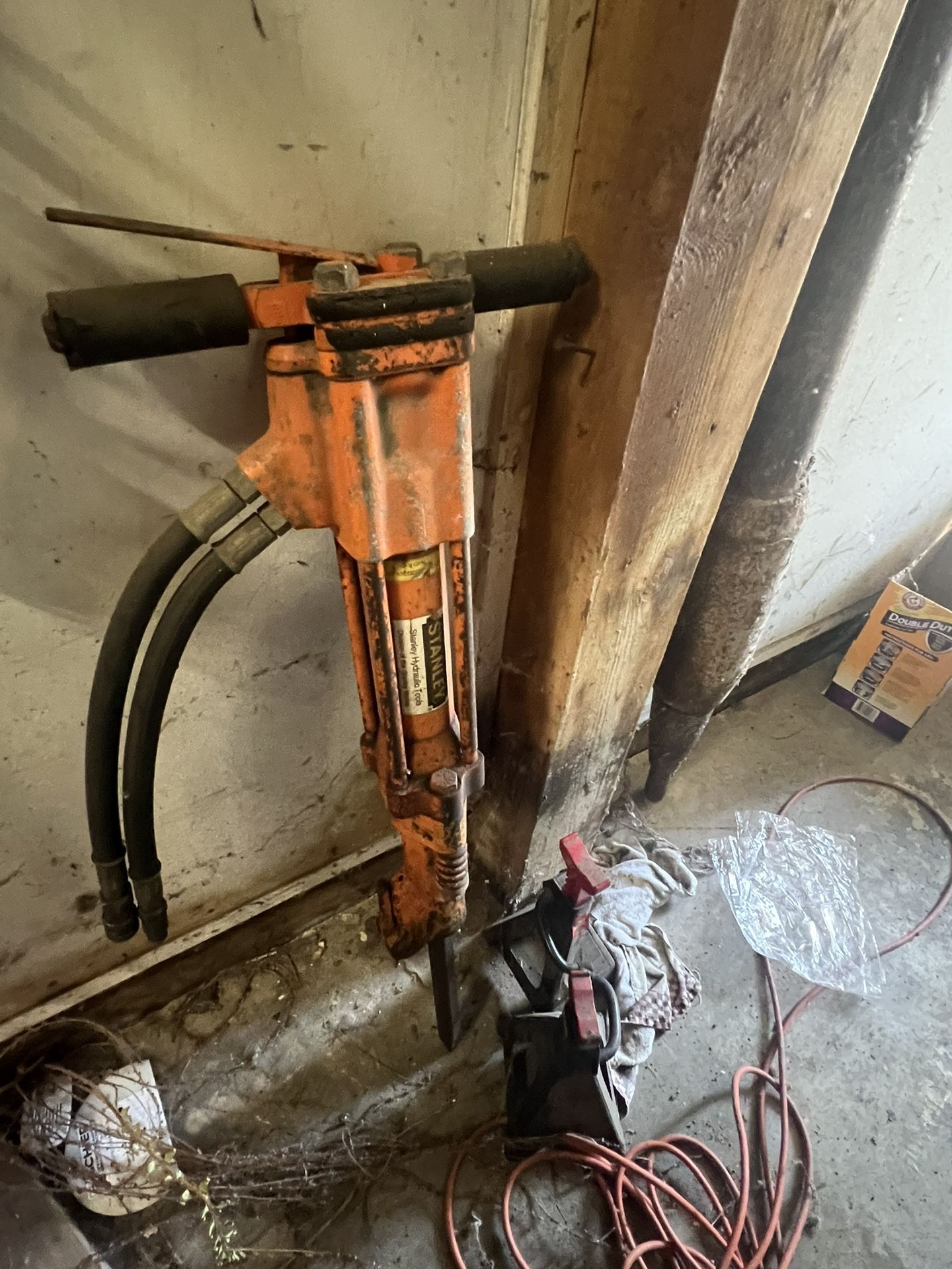 Hydrolic Jack Hammer