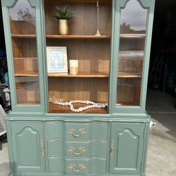 Hutch Cabinet