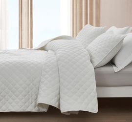 Chezmoi Collection 3-Piece Cotton Gauze King Quilt Set, White Soft Washed Cotton Gauze Bedspread, Lightweight Breathable Reversible 180GSM Fill for Al