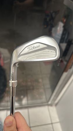 Titleist golf club