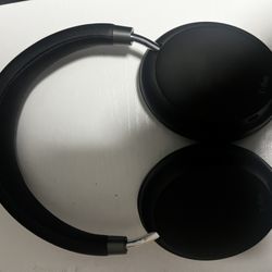Bluetooth Headphones Like New