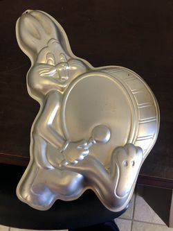 Wilton Vintage Bugs Bunny Cake Pan