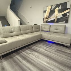 Modern L-Shaped Sectional Sofa - Light Cream/Grey Leather - Pet Free & Clean!