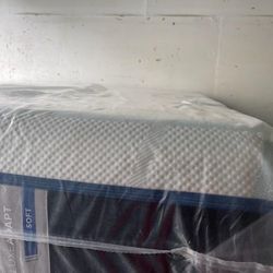 King Queen Size Tempurpedic ProAdapt,  ProBreeze,  LuxeBreeze Mattress  Pro Breeze /Luxe Adapt /Pro Adapt /Adapt /cloud /Tempur pedic contour Supreme 