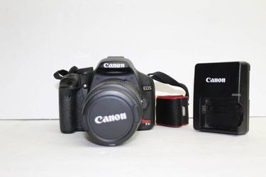 Canon EOS Rebel T1i DS126231 w/ Canon EF-S 18-55mm IS lens for