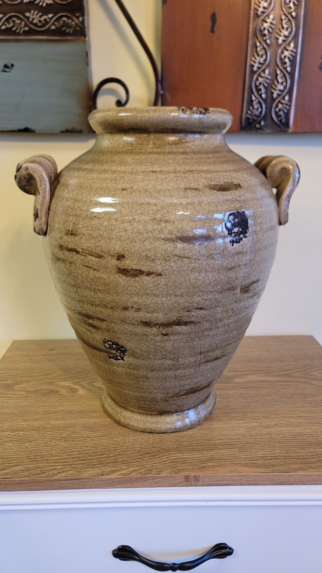Ceramic Vases - Distressed Brown Design
