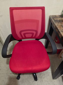 ‼️ Office Chair Nueva Color Red ‼️