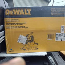 DEWALT 12" Double Bevel Sliding Compound Metre Saw DWS780