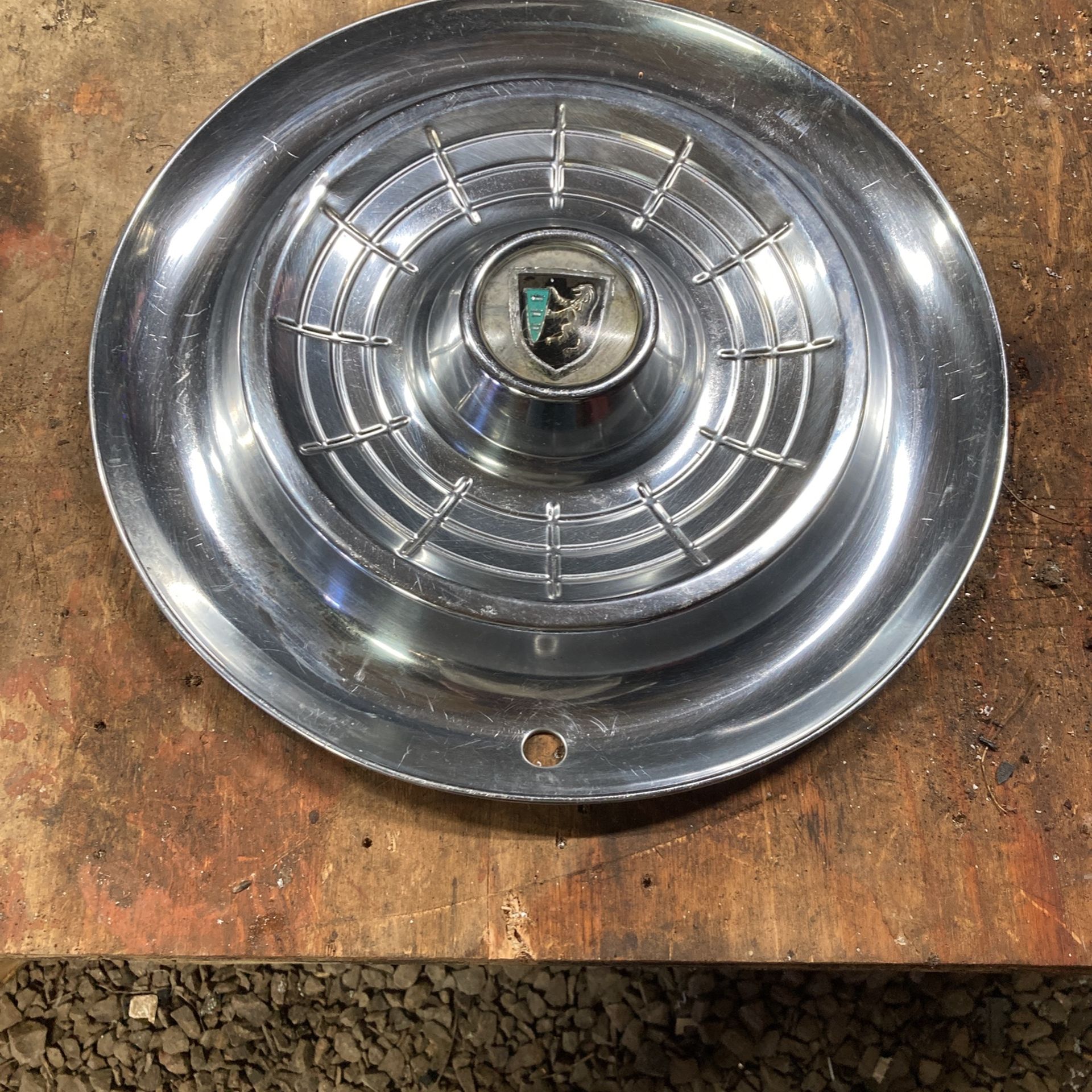 Hubcap, Chrysler