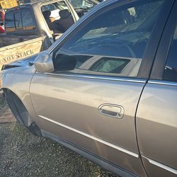 Used Driver front door 2000 Honda Accord 4 dr gold