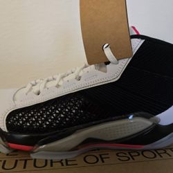 Air Jordan 38 XXXVIII Size 9.5 Men's