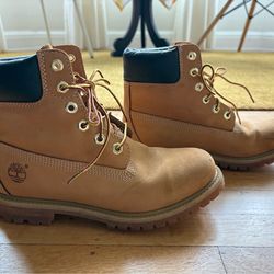 Timberland boots waterproof - size 8 - $55 or best offer