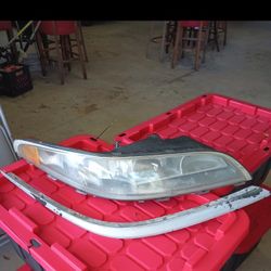 1997 98 Lincoln Mark Viii Passenger Headlight Assembly OEM Used In Good Condition No Bulbs 