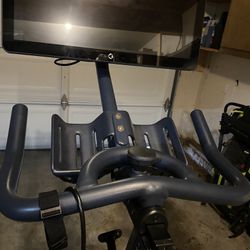 MyxFitness BODi exercise bike
