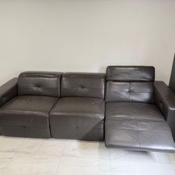 Reclining sofa