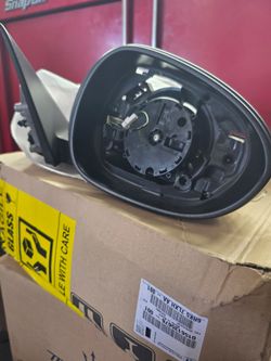 OEM Alfa Romeo Giulia Right Passenger Side Mirror Assembly (2017–2025)
