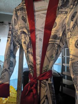 Silky 100 dollar bill Robe