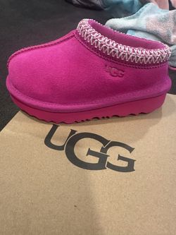 Brand New UGG