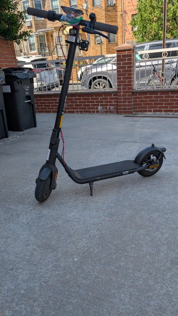 Navee V50 PRICE NEGOTIABLE