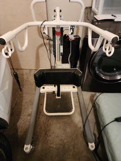Medline Sit to Stand electric