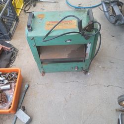 Central Machinery 12 And 1/2 In Planer
