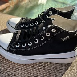 Skechers Court Classic High Top Sneakers - Women's Size 6