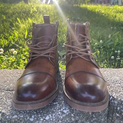 Hommes Boots Size 9.5
