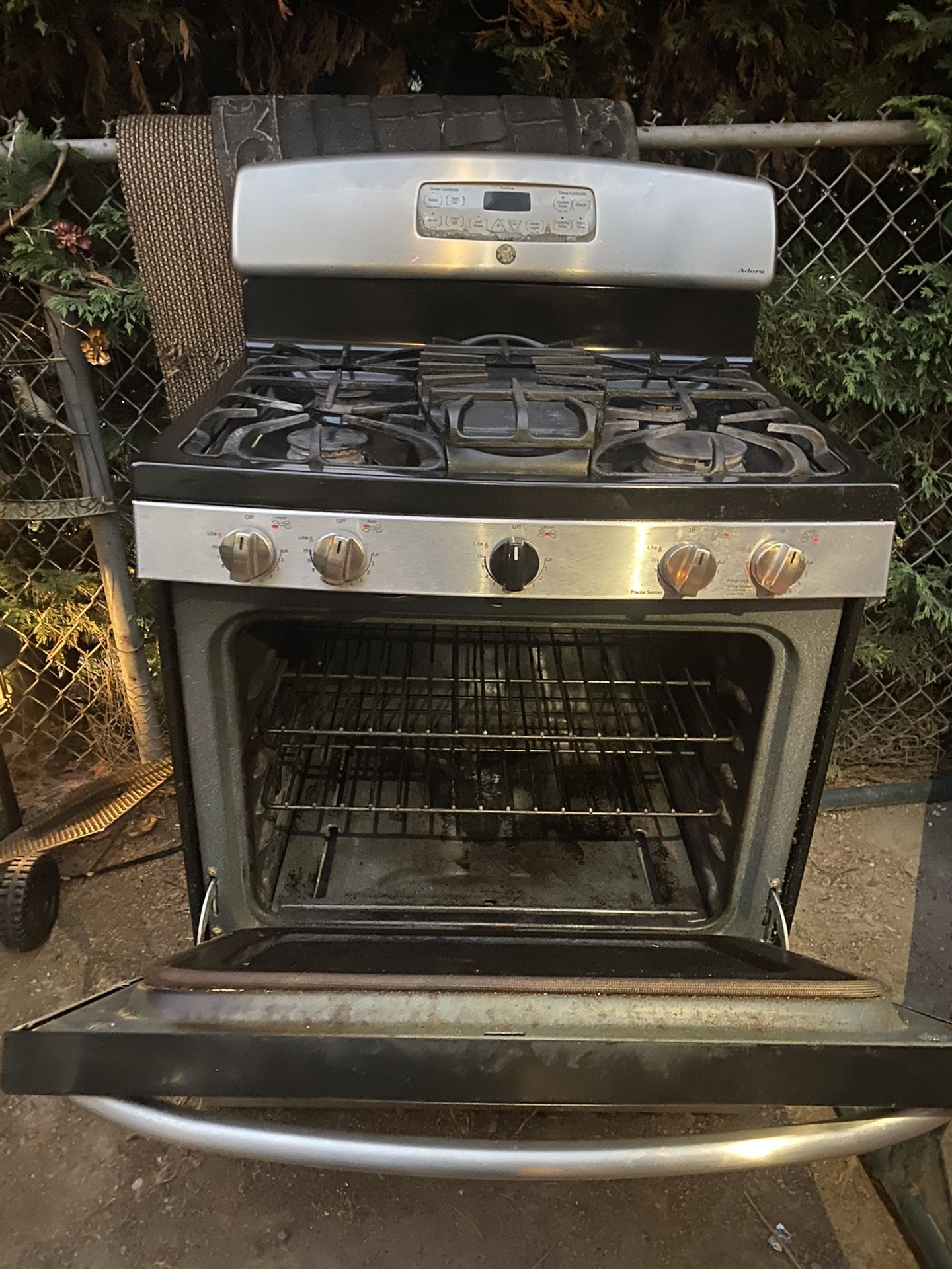 Adora natural gaz stove for Sale in Seattle, WA OfferUp