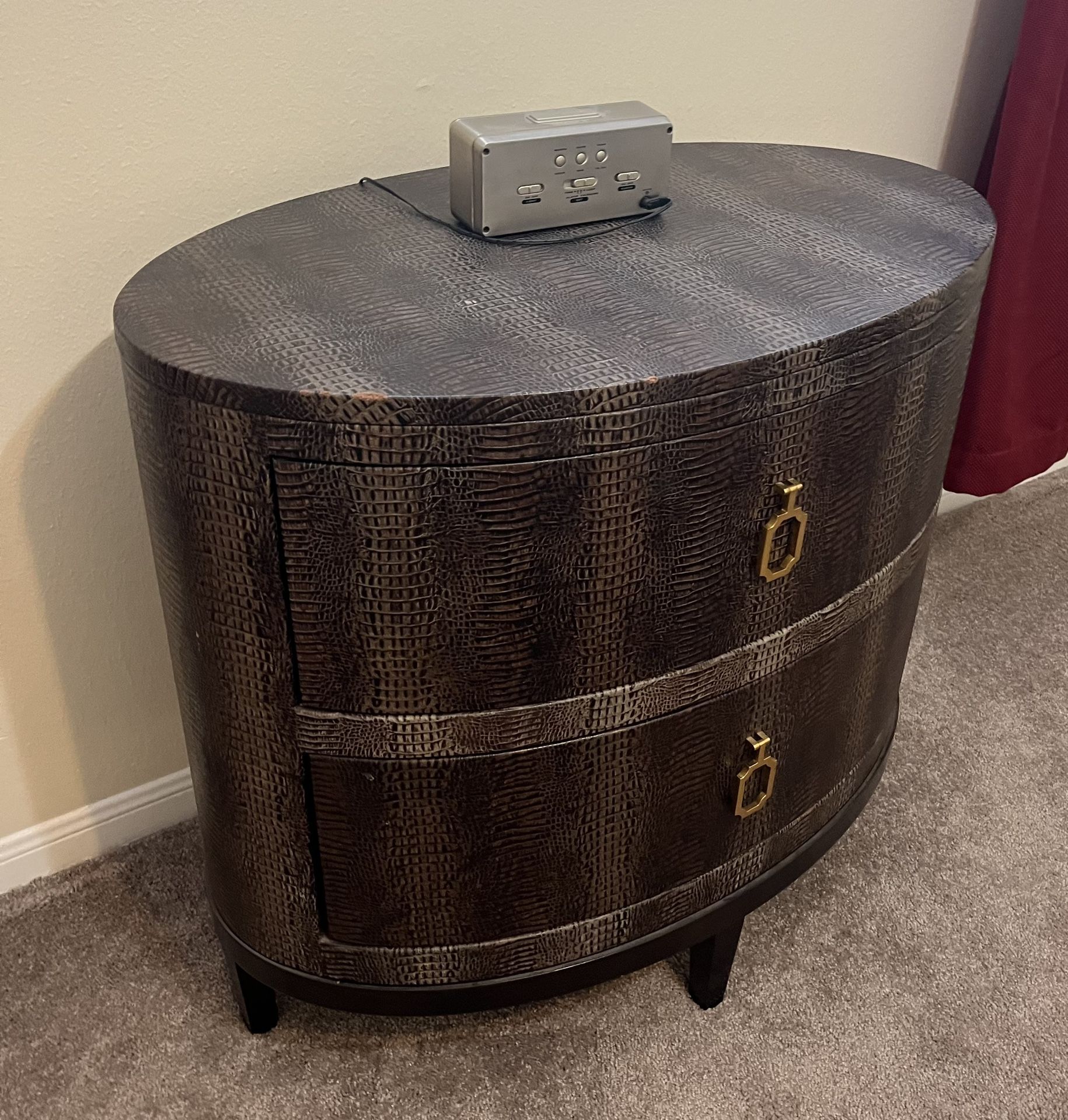 Bernhardt “Jet Set” Oval Nightstand