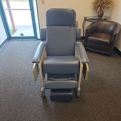 Aesthetic Medical Chair