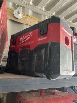 Milwaukee Vacuum tool Only)