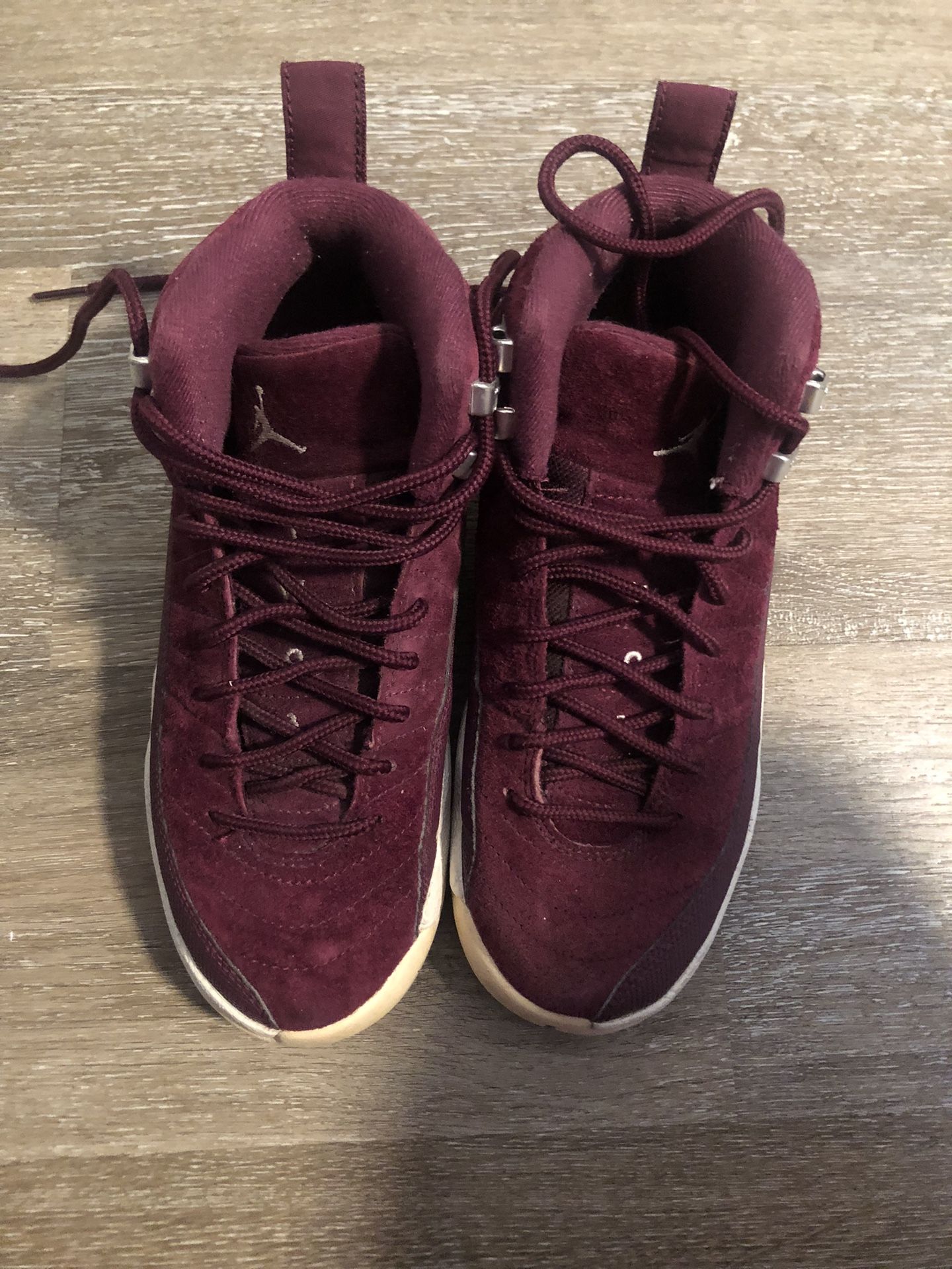 Air Jordan 12 Retro Bordeaux Size 4