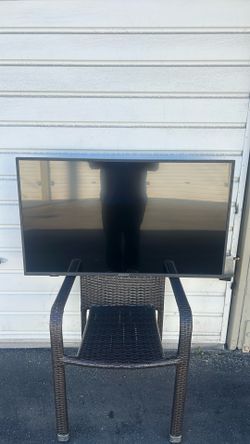 Insignia 43’ Smart Tv