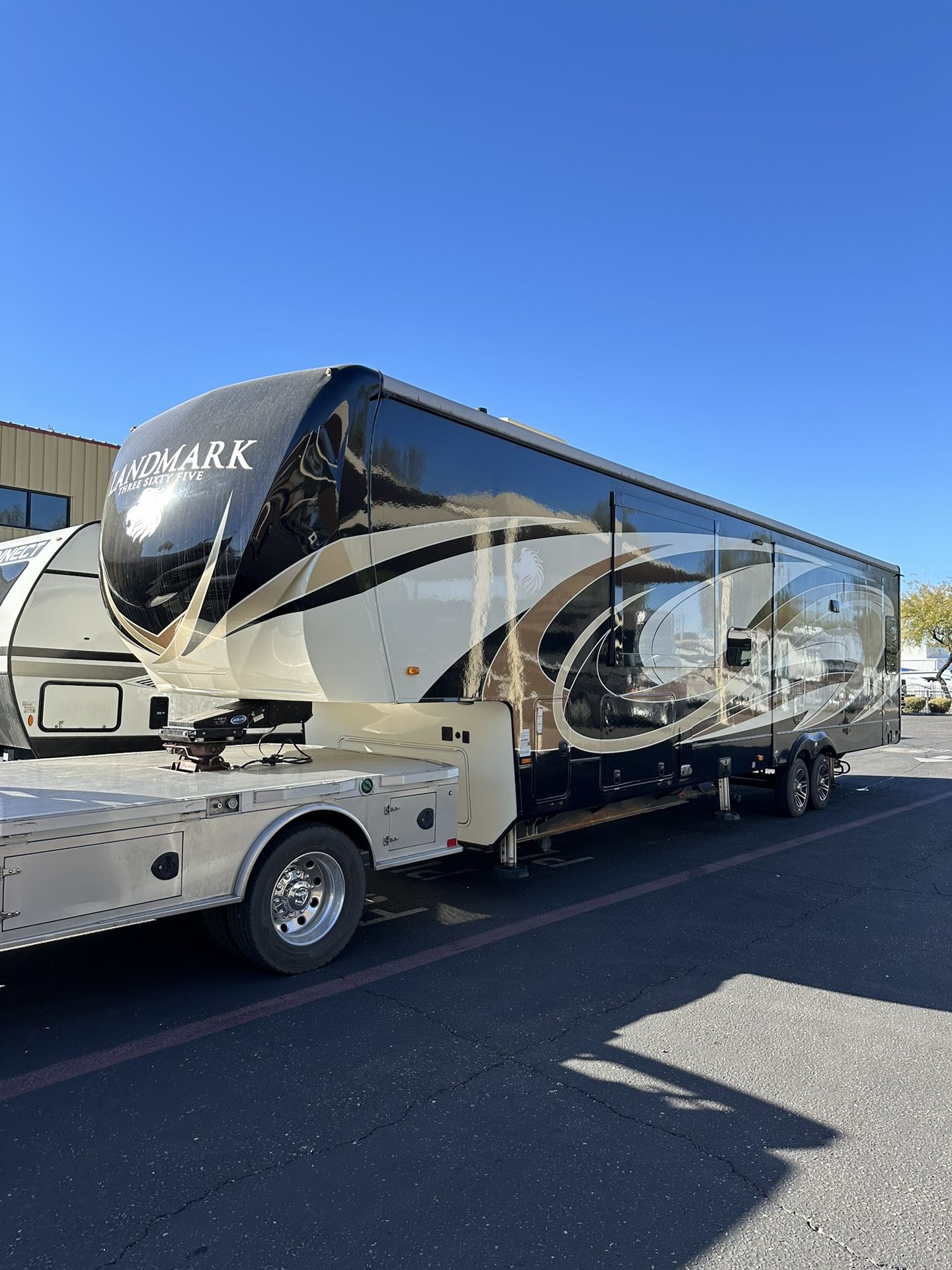 5th Wheel Trailer Mover