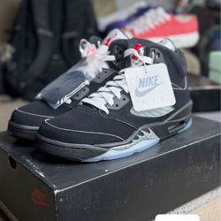 Jordan 5 Black Metallic