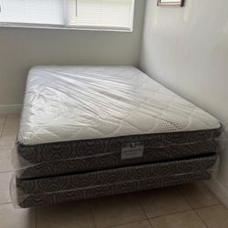 NEW MATTRESS FULL SIZE PLUSH WITH BOX SPRING