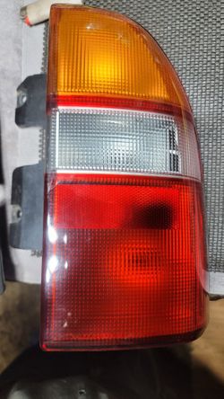 99-03 Chevy Tracker 2pcs 