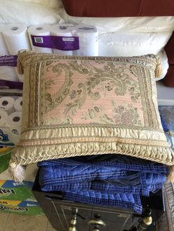 Pillows 2x