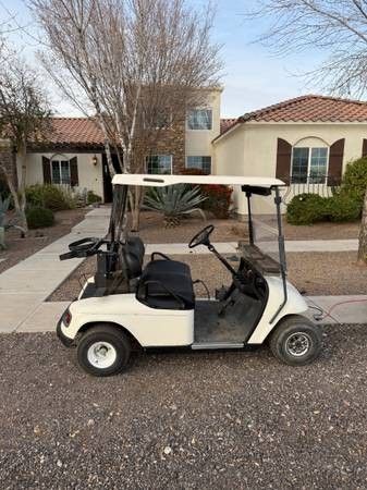 2001 Ezgo Golfcart, new batteries 25 MPH street legal