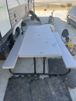6-foot folding picnic table