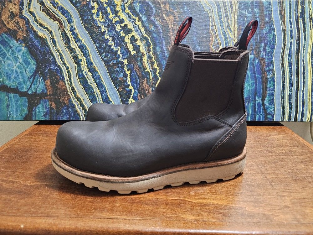 Red Wing Traction Tred Lite