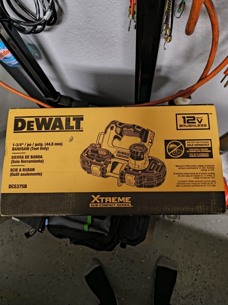 DeWalt 12/20 Volt Portable Bandsaw DCS375b